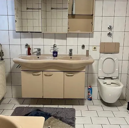 Апартаменты Monteurzimmer Ringingen